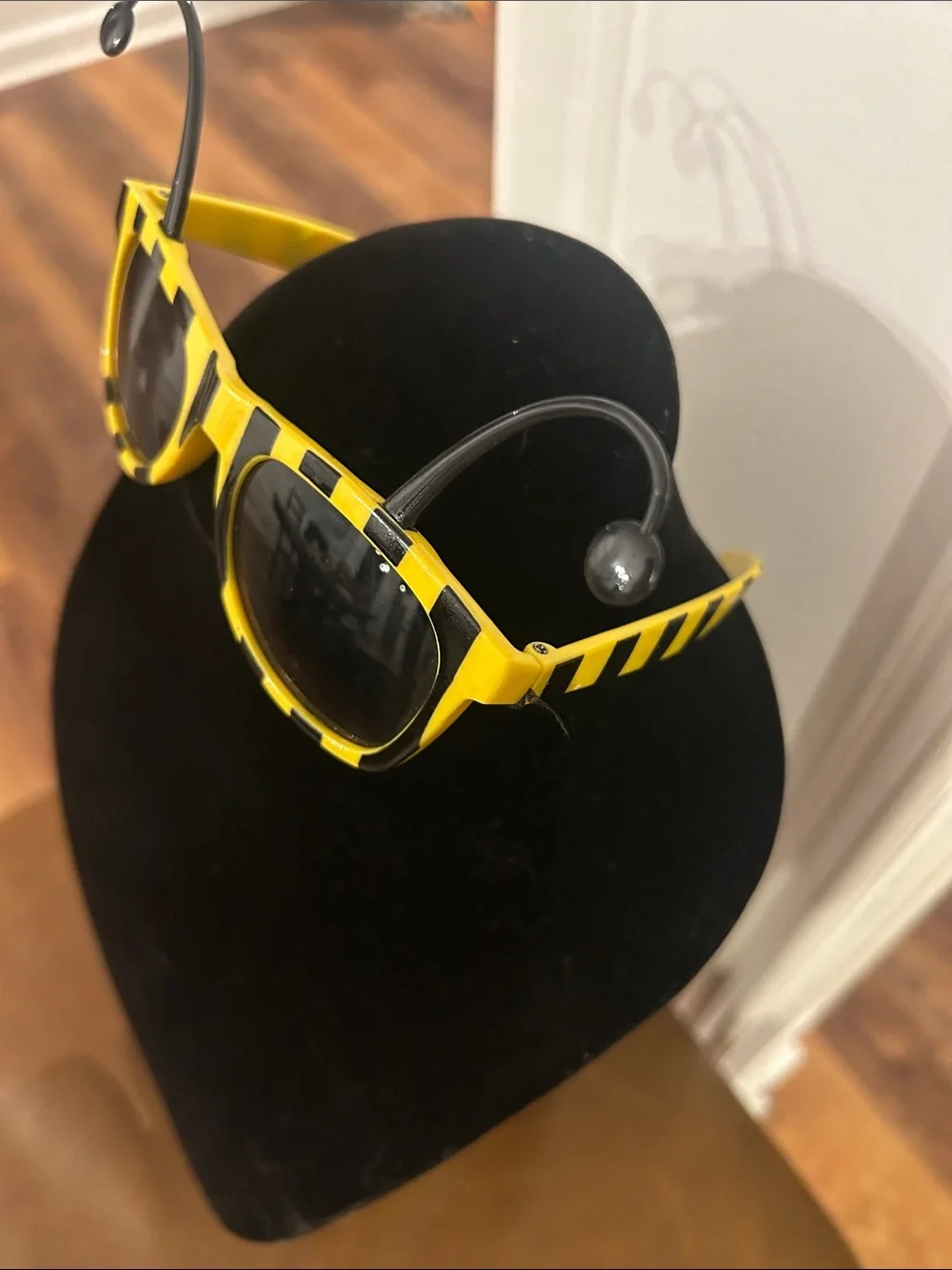 Kids Bee Stripe Sunglasses - Yellow & Black